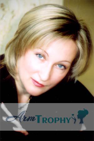 58786 - Elena Age: 42 - Russia