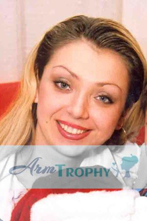 59383 - Oksana Age: 29 - Ukraine