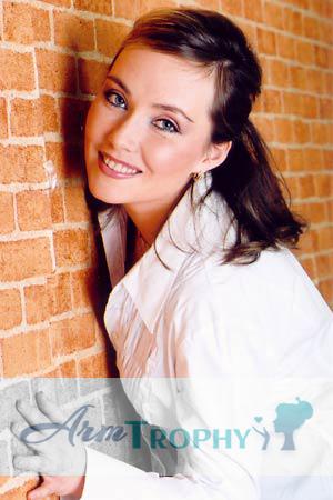 59593 - Larisa Age: 30 - Ukraine