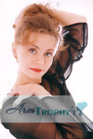 60023 - Elena Age: 37 - Russia