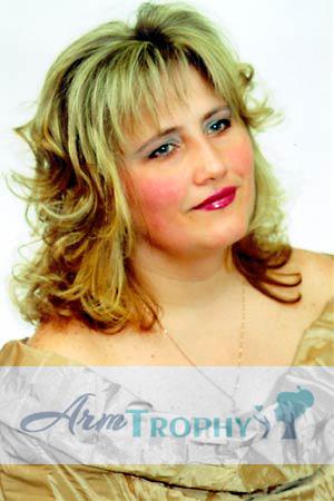 62762 - Elena Age: 39 - Ukraine