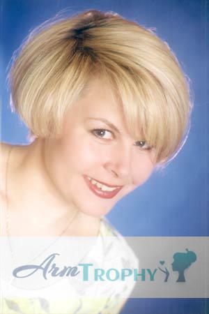 65424 - Evgenia Age: 34 - Russia