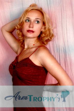 68002 - Natalia Age: 36 - Russia