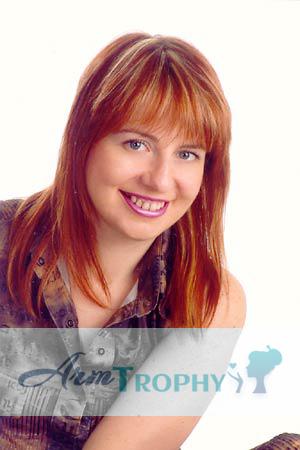 68152 - Elena Age: 37 - Ukraine