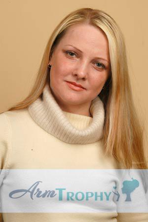 69180 - Irina Age: 31 - Ukraine