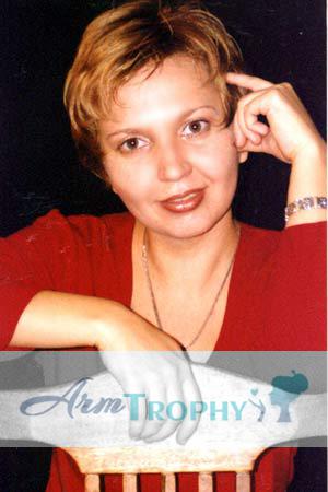 69915 - Olesya Age: 33 - Russia