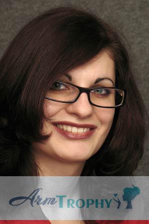 70025 - Irina Age: 26 - Ukraine