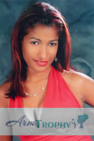 70883 - Liliana Age: 26 - Colombia