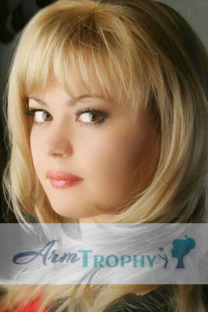 71542 - Elena Age: 29 - Ukraine