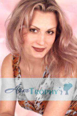 71882 - Svetlana Age: 30 - Ukraine