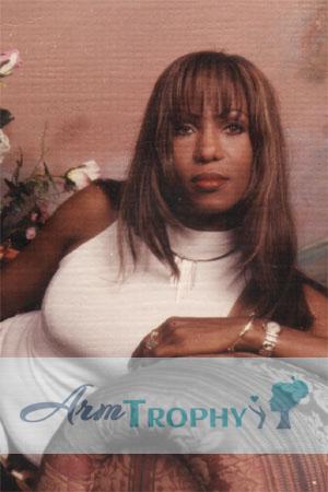 72166 - Vicky Age: 51 - Costa Rica