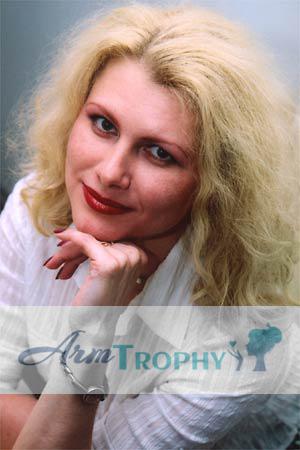 72597 - Valentina Age: 36 - Russia