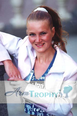 73875 - Elena Age: 27 - Russia