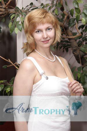 74196 - Elena Age: 41 - Russia