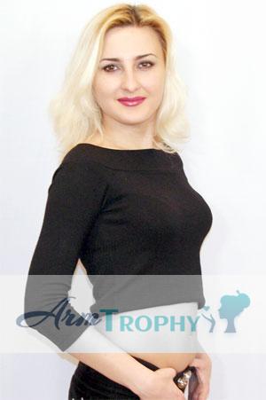 77919 - Elena Age: 27 - Ukraine