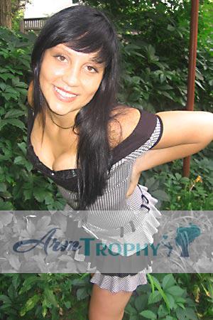 80031 - Elena Age: 22 - Ukraine