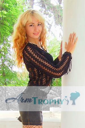 81826 - Karina Age: 24 - Ukraine