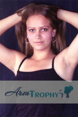 86639 - Johanna Age: 22 - Costa Rica