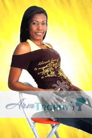 86782 - Maria Fernanda Age: 31 - Colombia