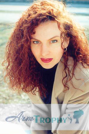 91372 - Larisa Age: 40 - Ukraine