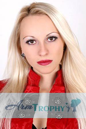 95026 - Elena Age: 26 - Ukraine