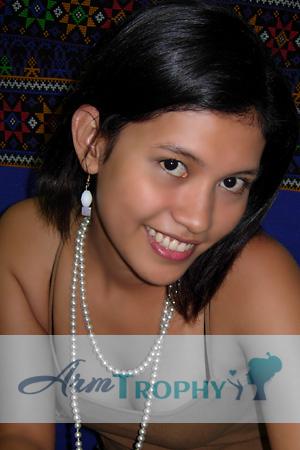 95126 - Mavel Age: 24 - Philippines