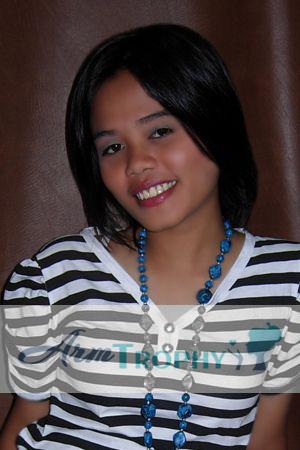 95404 - Giljanine Age: 20 - Philippines