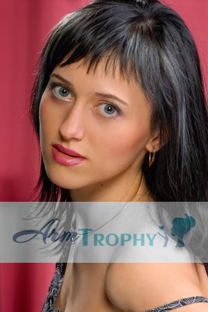 98375 - Elena Age: 29 - Ukraine